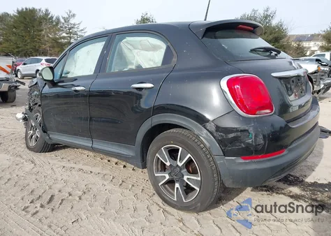 2017 Fiat 500X Pop Awd z USA, uszkodzony, nr VIN ZFBCFYAB1HP533359